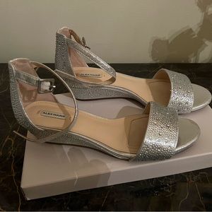Girl sandal wedge silver